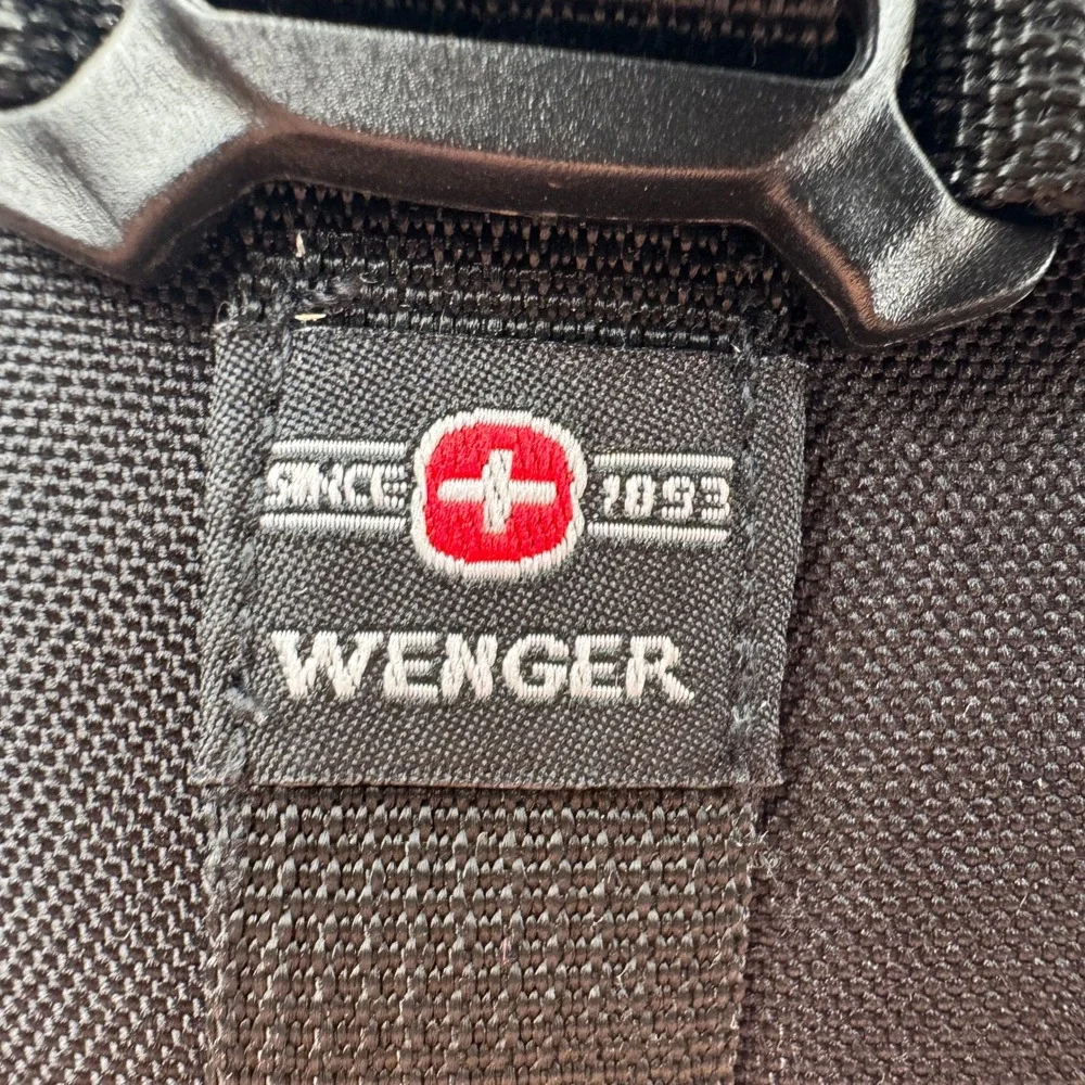 Wenger Swiss Gear Hiking Camping Travel Backpack Red‎ Gray Black
